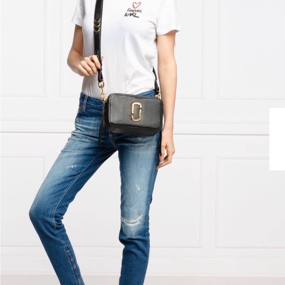 Marc Jacobs SoftShot 21 Leather Crossbody Bag - Picture 17 of 17